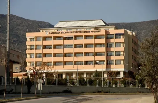 İzmir Huzurevi