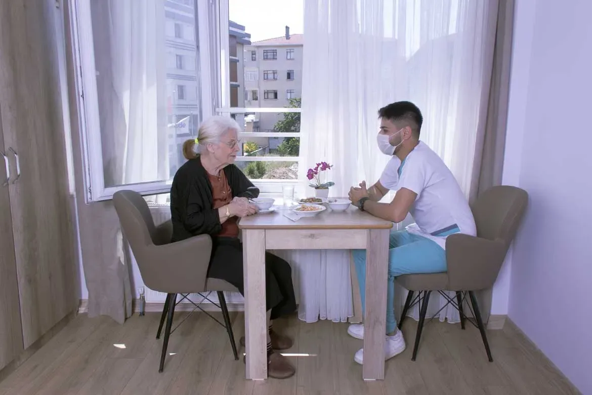 Huzurevi Fiyatları - Yaşlı Bakım Merkezi Fiyatları (Devlet-Özel)