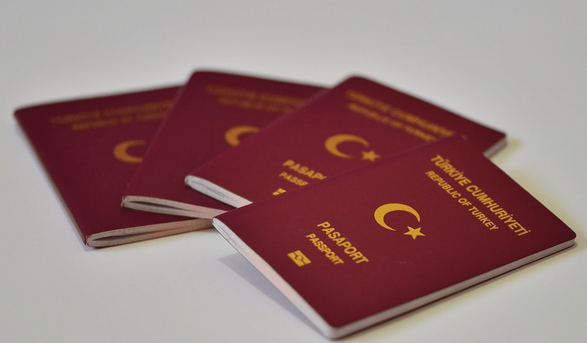 Pasaport Çıkarmak İçin Gerekli İşlemler ve Evraklar
