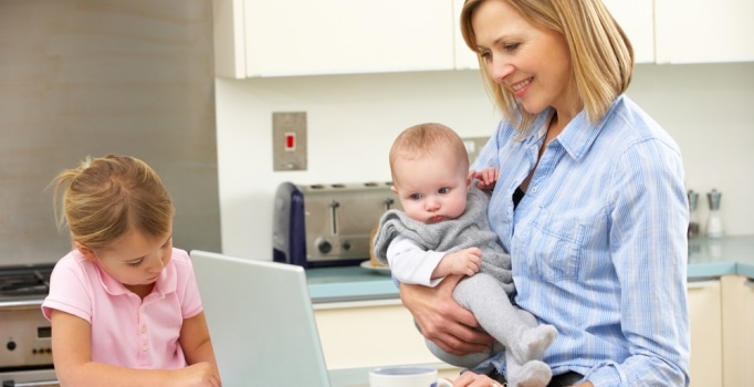 çalışan anneye kreş ve bakıcı yardımı nasıl alınır? başvuru şartları neler?