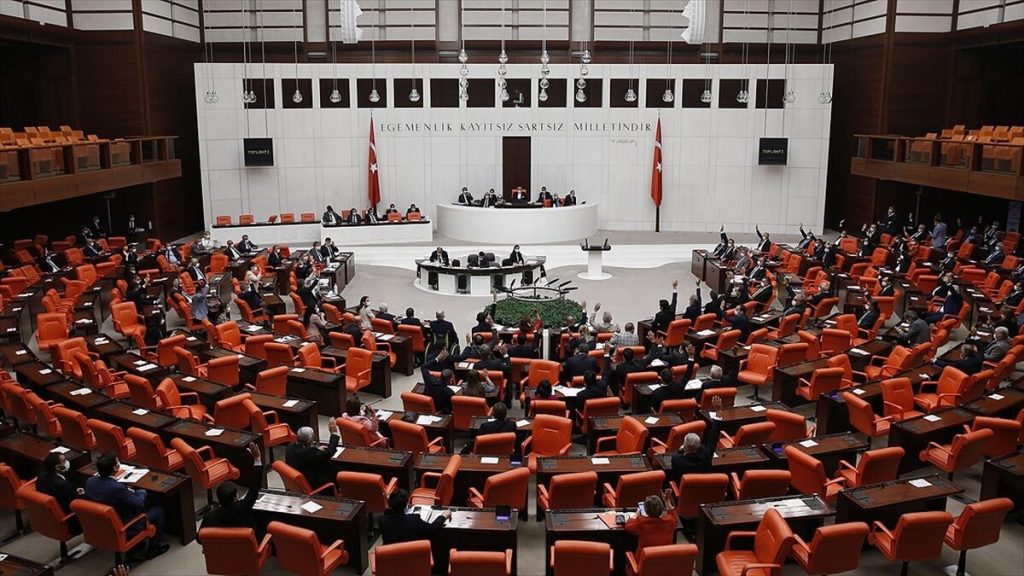 Asgari Ücretliye Yılda 1852 TL Ek Ödeme Gelecek mi? İşte Tasarının Detayları ve Ek Ödeme Konusundaki Son Gelişmeler…